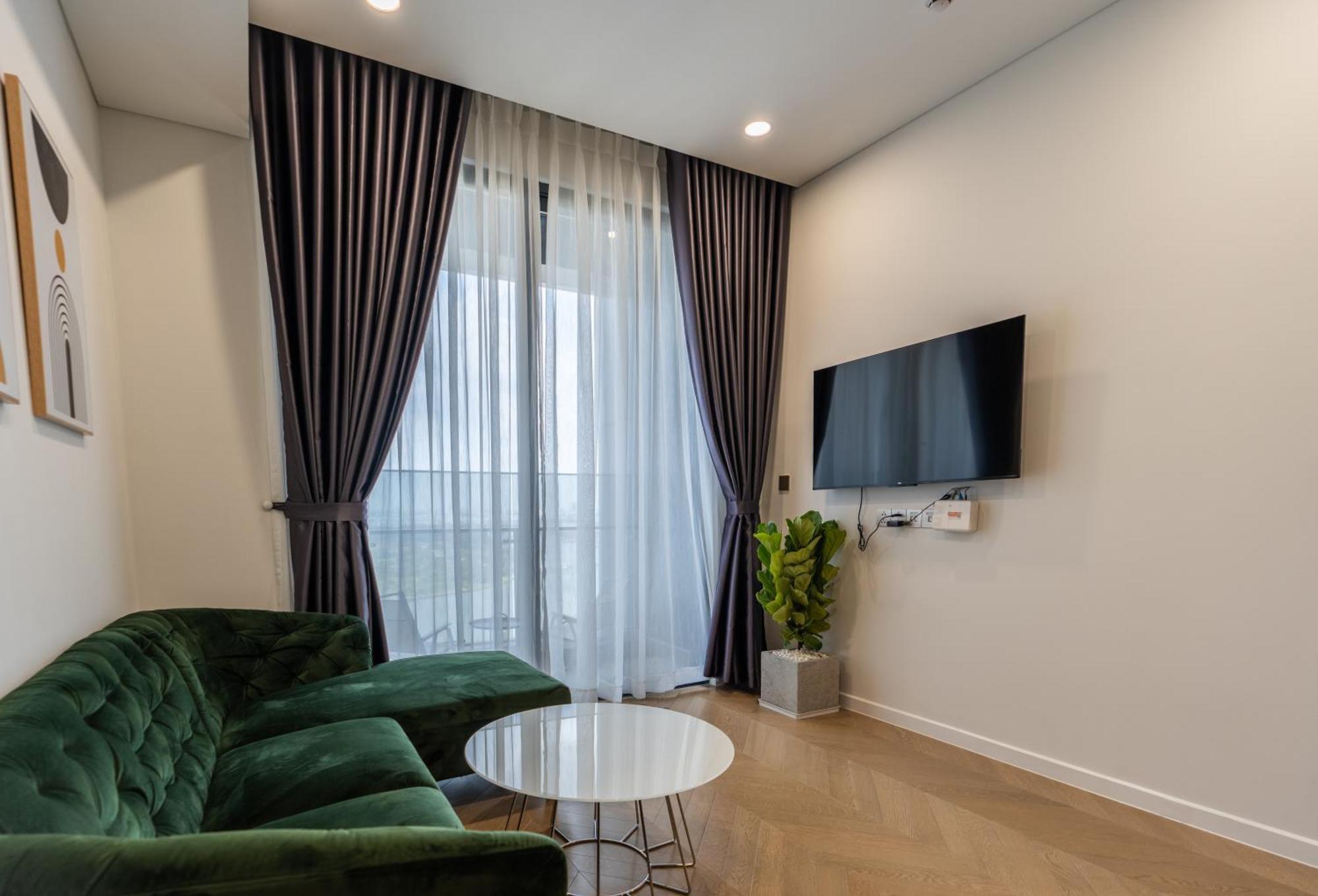 Nu In Lumiere Riverside - District 2 Apartment *